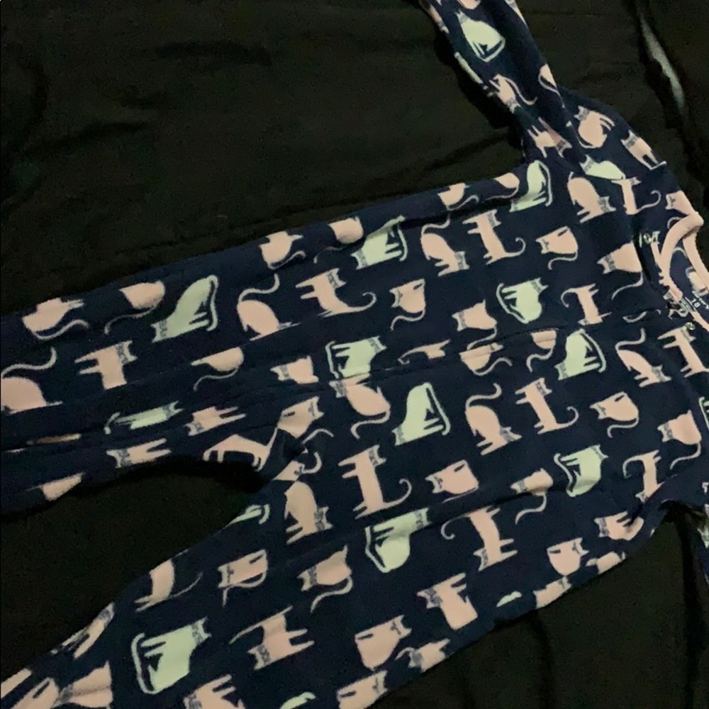 Carters Pajamas - Picture 8 of 8